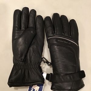 Woman’s riding gloves